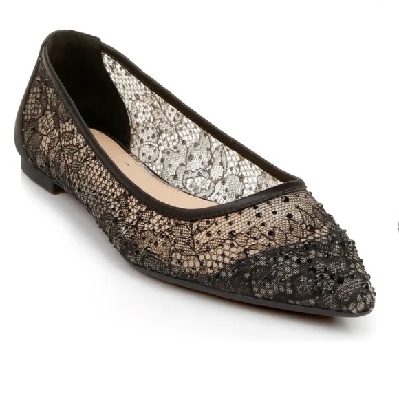 Jewel Badgley Mischka Shoes - NEW Jewel Badgley Mischka Juliana Black Lace Flat Size 6 NWT
